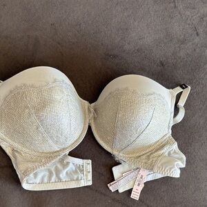 Victoria's Secret Cream Textured Bra